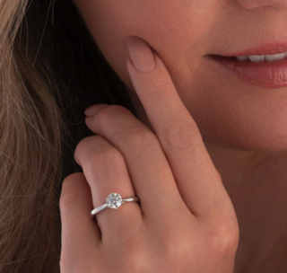 Witgoud ring – 1.00ct Diamant ( IGI Gecertificeerd )